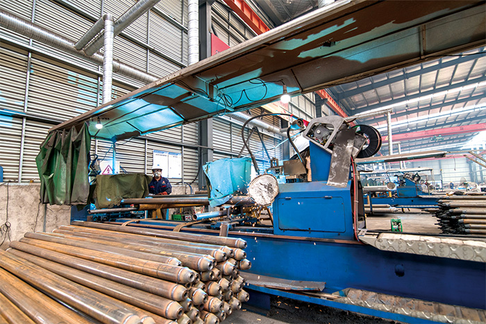 凌海网架杆件自动焊接